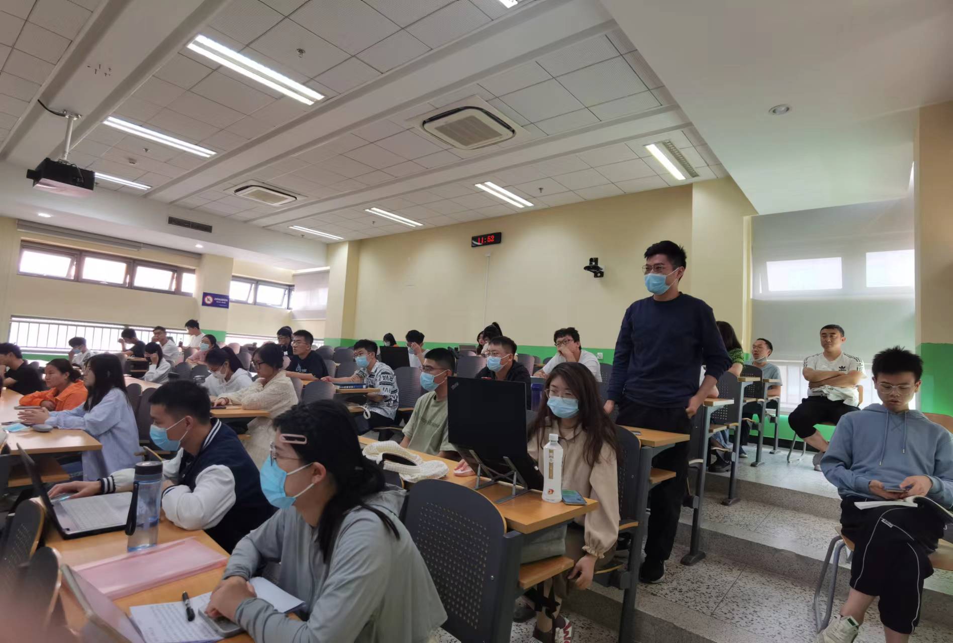 633aea1d7a6a0.jpg